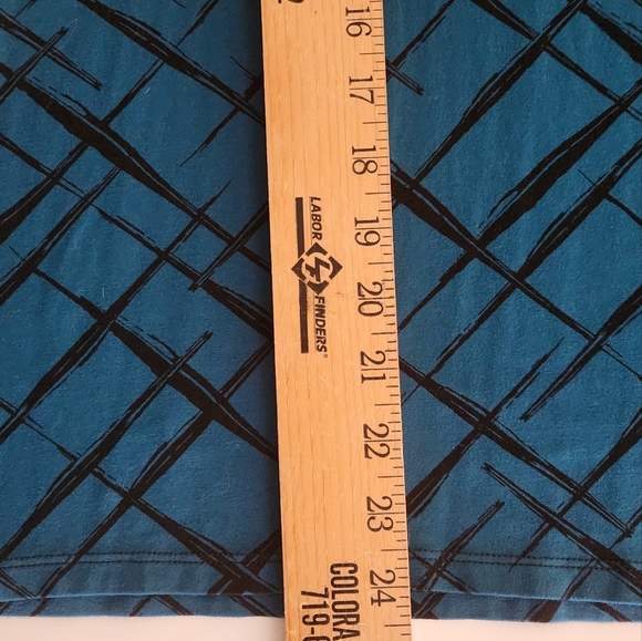 Chico’s Layering Tee, Size 1 (M),teal/black abstract print, long sleeves, Soft! - Picture 4 of 13